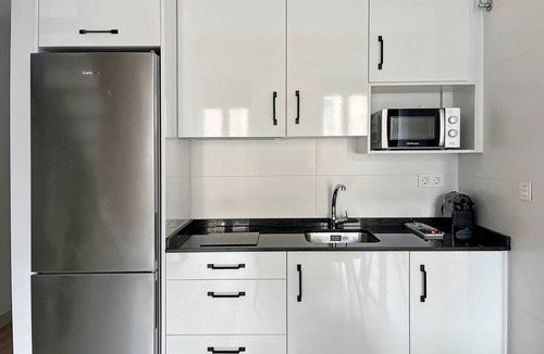 Perchel Sur Apartment | Duplex de Tres Dormitorios con Terraza - Picú Home