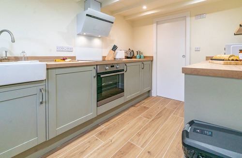 Dinas Cottage | Dyserth - a self catering cottage that sleeps 4 guests in 2 bedrooms