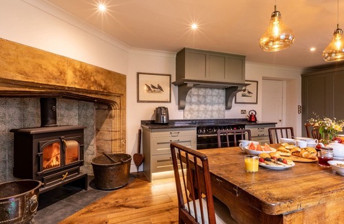 Hambridge House | Earnshill House - Eight Bedroom House, Sleeps 16
