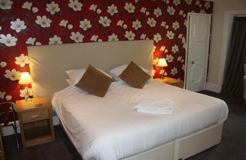 Bournemouth City Centre House | East Cliff Cottage Hotel