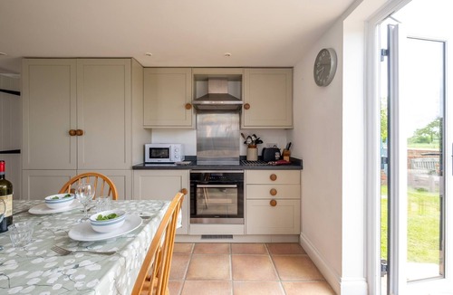 Saxmundham Cottage | East Green Farm Cottages - The Hayloft - sleeps 6 guests in 3 bedrooms