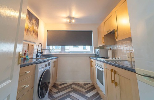 East Kilbride Apartment | East Kilbride 1BHK Apartment with free parking