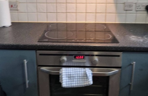 Chadwell Apartment | East London 2-Bed Ap Sleeps 4 near Hainault Forest