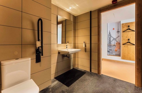 Navas Hotel | easyHotel Barcelona La Sagrera