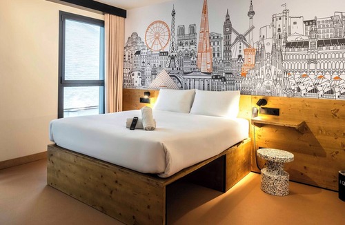 Navas Hotel | easyHotel Barcelona La Sagrera