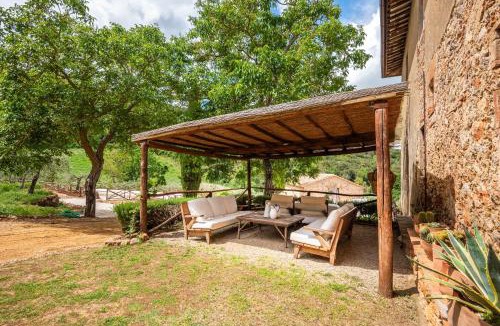 Monteriggioni House | Ebbio Villa and organic farm