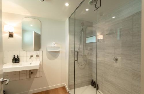 Wanaka Hotel | Edgewater Hotel
