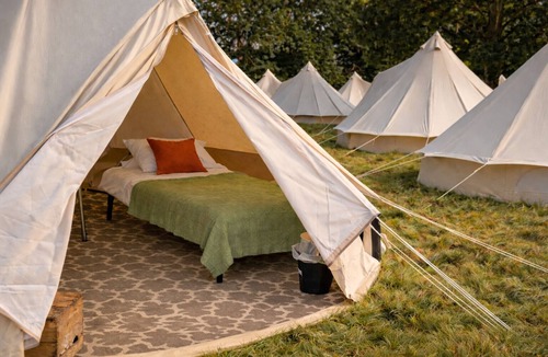 Gilmerton RV Rental | Edinburgh Festival Glamping - Arthur Haven