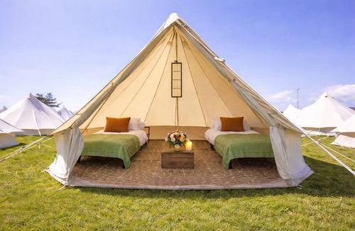 Gilmerton RV Rental | Edinburgh Festival Glamping - Royal Retreat