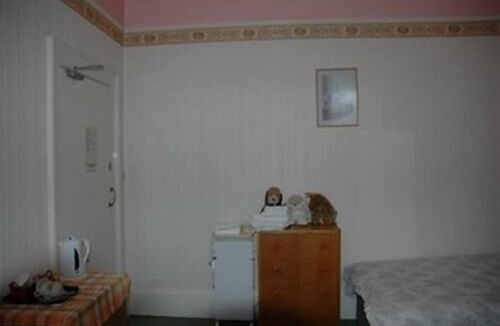Ayr House | Eglinton Guest House