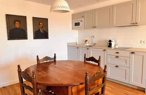 Ullastret Apartment | EL FORT DúLLASTRET. Apartment 3. Two bedrooms (double and bunk beds) and terrace.
