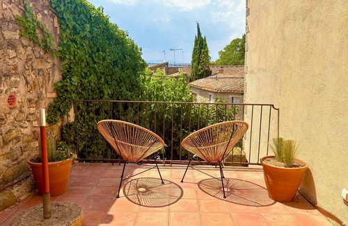 Ullastret Apartment | EL FORT DúLLASTRET. Apartment 3. Two bedrooms (double and bunk beds) and terrace.