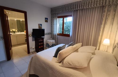 Bigues I Riells Bed & Breakfast | El Mirador de Can Barri BB Vistas Piscina y Desayuno Gourmet