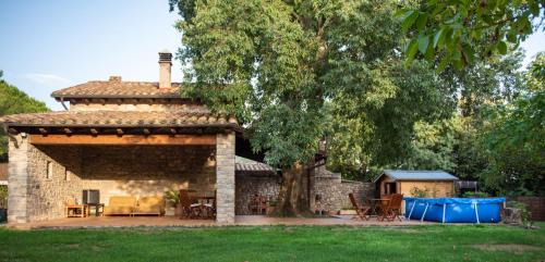 Sales de Llierca Ski Chalet | El Vilarot. La casa de piedra en la naturaleza.