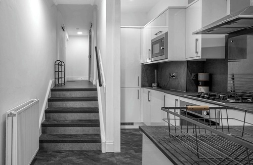 Rothesay Apartment | Elegant Apartment with Breathtaking Bay & Sea Views
