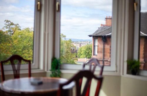 Dowanhill Apartment | Elegant Victorian Apartment in Glasgow's West End