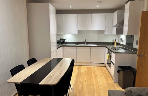 Canning Town South Apartment | Elite two-bedroom, two-bath apartment Excel London
