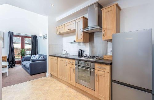 Ayr Apartment | Elliot Suite No 1 - Donnini Apartments