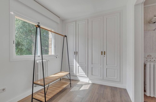 Castell-Platja d'Aro Ski Chalet | Emeis House