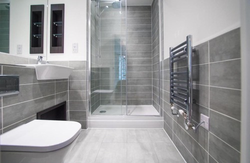 Lansbury House | En Suite Room In Canary Wharf!
