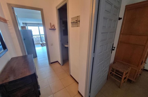 Pedrinya Apartment | Encantador apartamento de 1 dormitorio con gran terraza y piscina común, a 50m de la playa - HISP-236-125