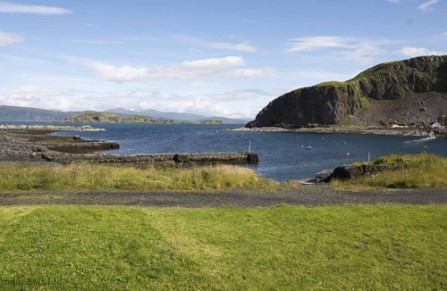 Ellenabeich Cottage | Enchanting rural cottage on car-free Island of Easdale
