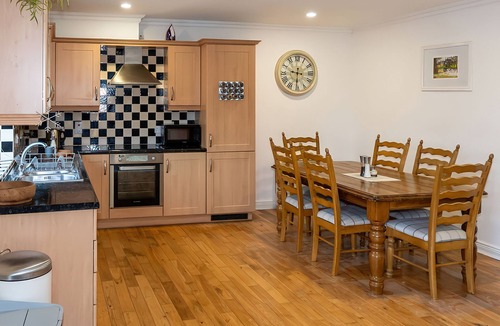 Enniskillen Cottage | ENNISKILLEN HIDEAWAY, family friendly in Enniskillen