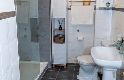 Enniskillen Cottage | ENNISKILLEN HIDEAWAY, family friendly in Enniskillen