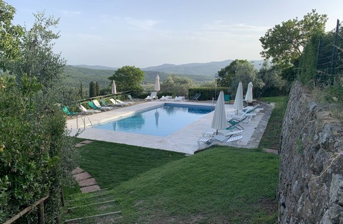 Pergine Valdarno House | Entire home hosted by Agriturismo Castello Di Montozzi