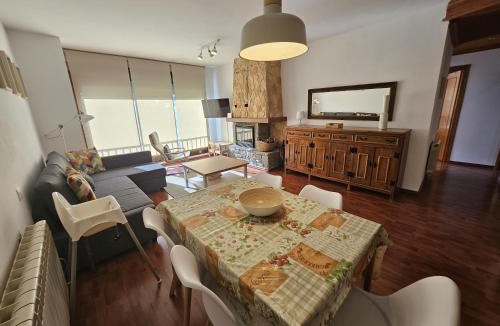 Les Apartment | Era tor de les