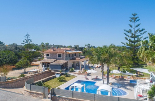 Muro Villa | Es Garrover Es Velar with XXL pool, playground, volleyball, billiards, gym.