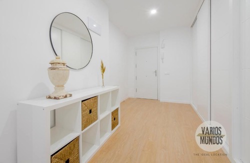 Imperial Apartment | Escapada con parking para 3, vive la Latina