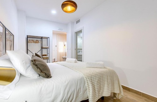 Ciudad Lineal Apartment | "Espacio Norma 3" 1 Hab más Sofá cama en Las Ventas