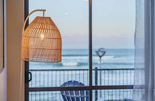 St. Clair Apartment | Esplanade Apartments Seabreeze