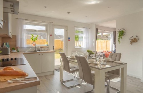 Glasgow House | Etive House - 3 bedroom stylish home