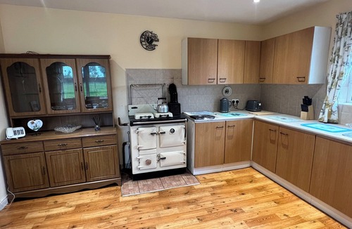 Rosslea Cottage | Ewe View Cottage