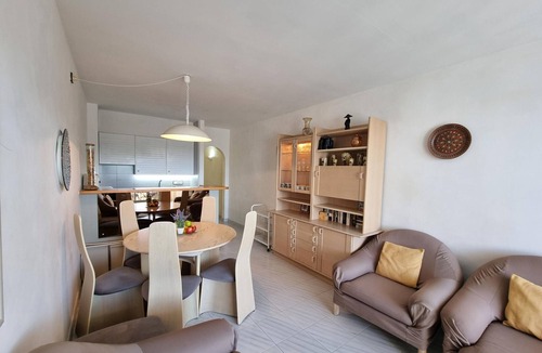 Pedrinya Apartment | Exclusive 3-bedroom apartment, pool, 50m from beach