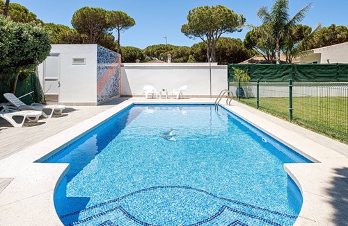 Cabo Roche Villa | Exclusive villa with garden and pool - Villa con encanto