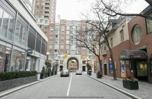 Bloor-Yorkville Apartment | Executive two bedroom condo in Toronto’s prized Yorkville