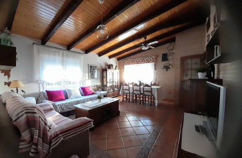 Camunas House | EXPERIENCES rural house