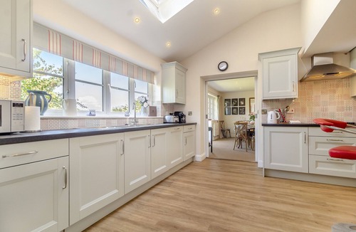 Walberswick House | Fairhaven - Five Bedroom House, Sleeps 10