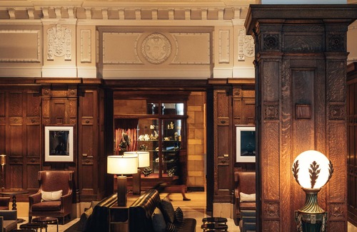 Byward Market - Parliament Hill Hotel | Fairmont Chateau Laurier Gold Experience