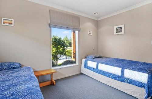Hanmer Springs House | Fairway Cottage - Hanmer Springs