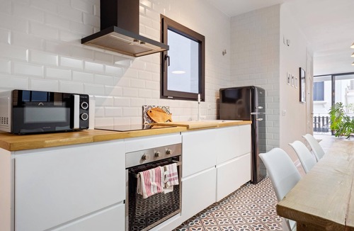 Calella Apartment | Family apartment on the beach 400m train