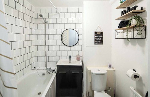 Hillrise Apartment | Family-Friendly 1-Bedroom Apartment in London