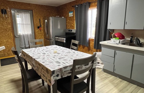 Chapleau RV Rental | Family friendly 2 Bedroom 1 Full Bath Cabin with Beach Access at Linamac Lodge.