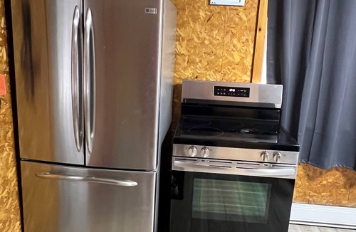 Chapleau RV Rental | Family friendly 2 Bedroom 1 Full Bath Cabin with Beach Access at Linamac Lodge.