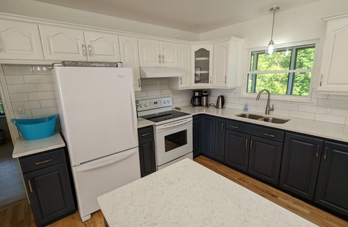 Thamesville House | Family-Friendly Lake Erie Rondeau Retreat