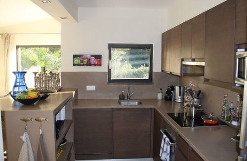 Begur Villa | Family holidays in a bright and airy villa with extensive sea views and pool.