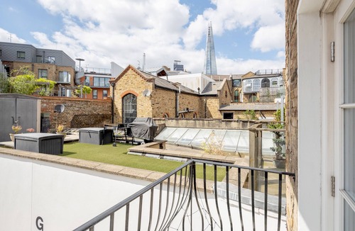 Elephant and Castle Apartment | Fantastic 2BR Apartment on Bermondsey St